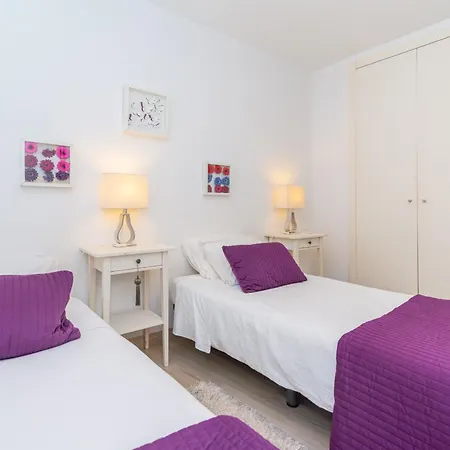 White & Grey House Villa *