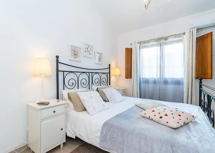 White & Grey House * Tavira